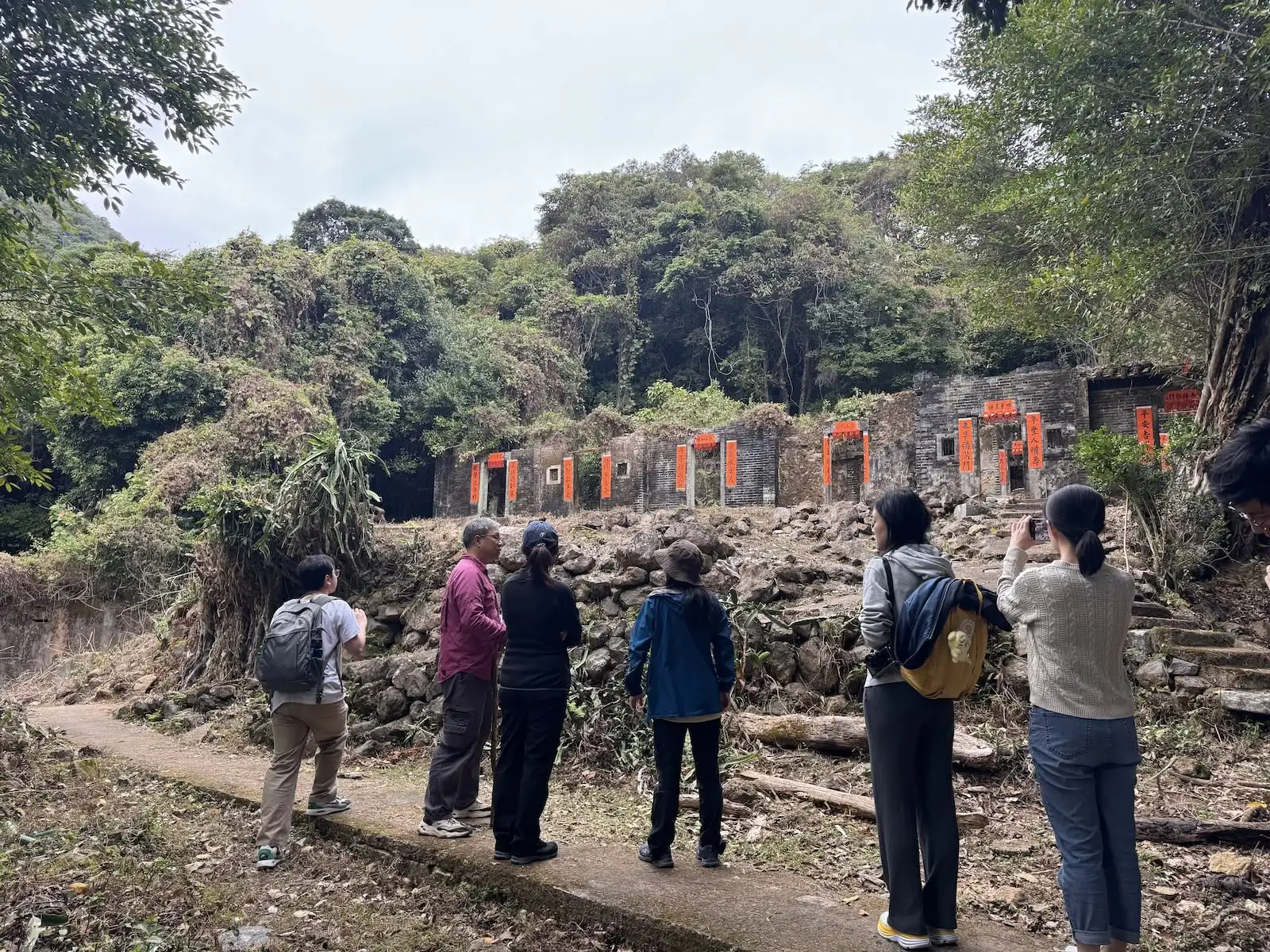 村長講故 - image 1